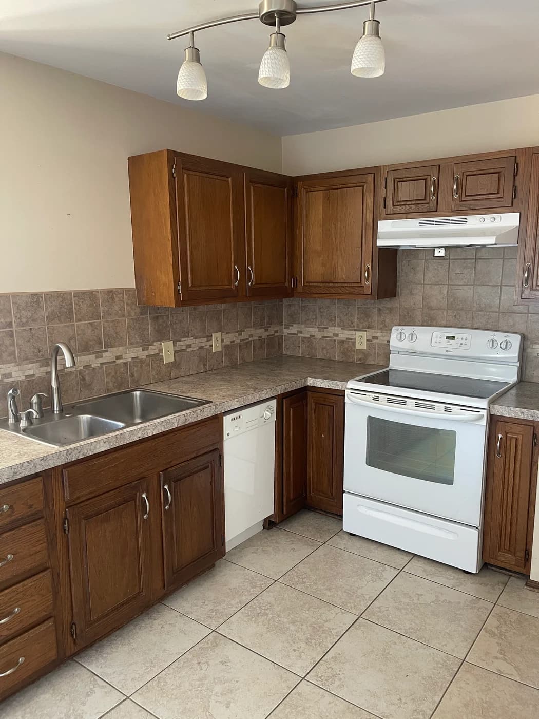 Original kitchen before the Herringbone remodel